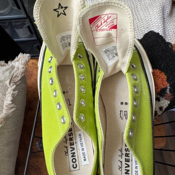 Chuck Taylor All Star Canvas (Converse) Bright Lime Color - Picture 2 of 5